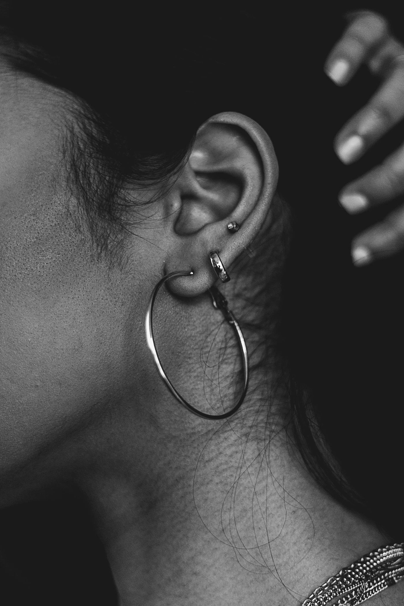 Escolhendo a joia certa para seu piercing